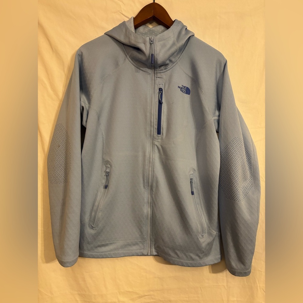 The North Face Women’s Fuse form Processor hoodie lightweight body-mapping blue